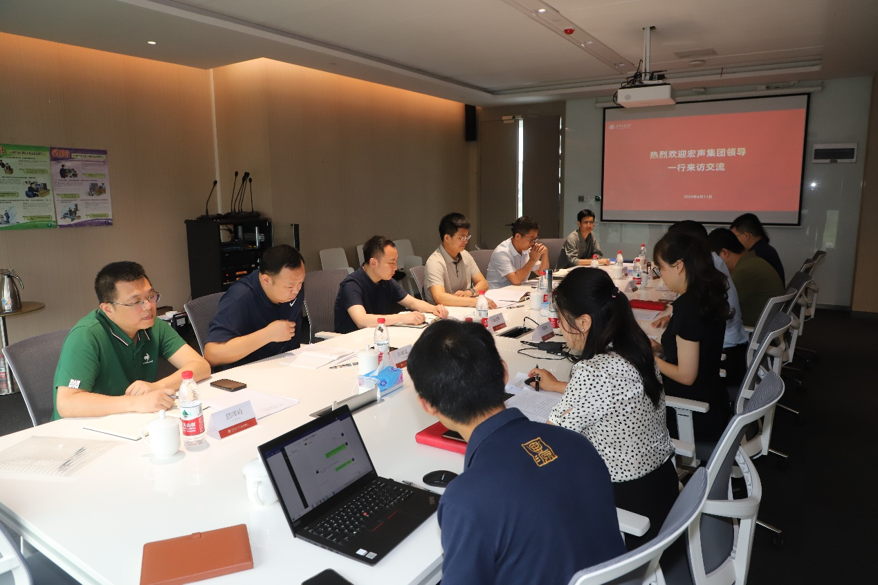 鄒凱帶隊到(dào)上(shàng)海(hǎi)交通(tōng)大(dà)學重慶研究院交流考察